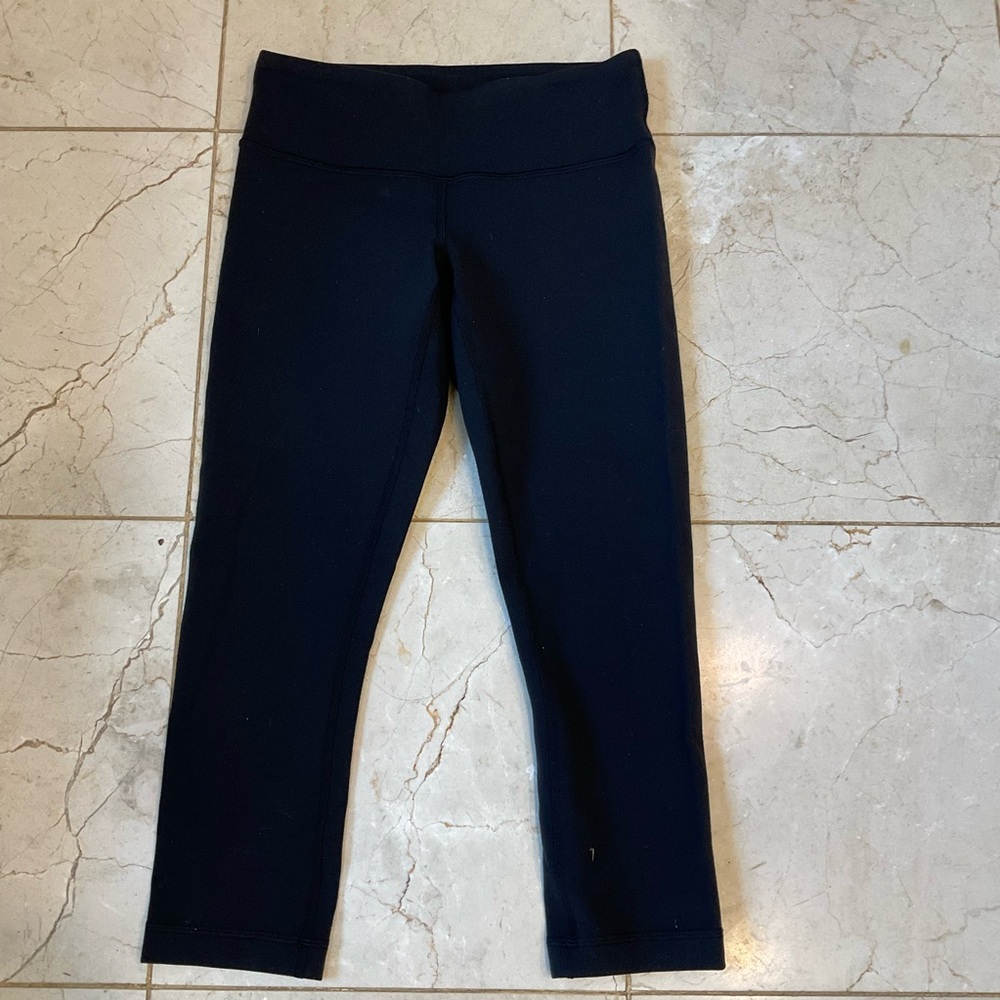 LuLuLemon Athletica Yoga Pants, Black, Sz Small, Good Condition - Picture 6 of 8